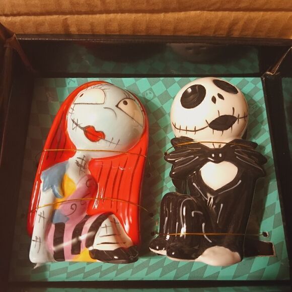 Disney Jack Skellington Sally Salt Pepper shaker set Nightmare Before Christmas - Picture 3 of 4